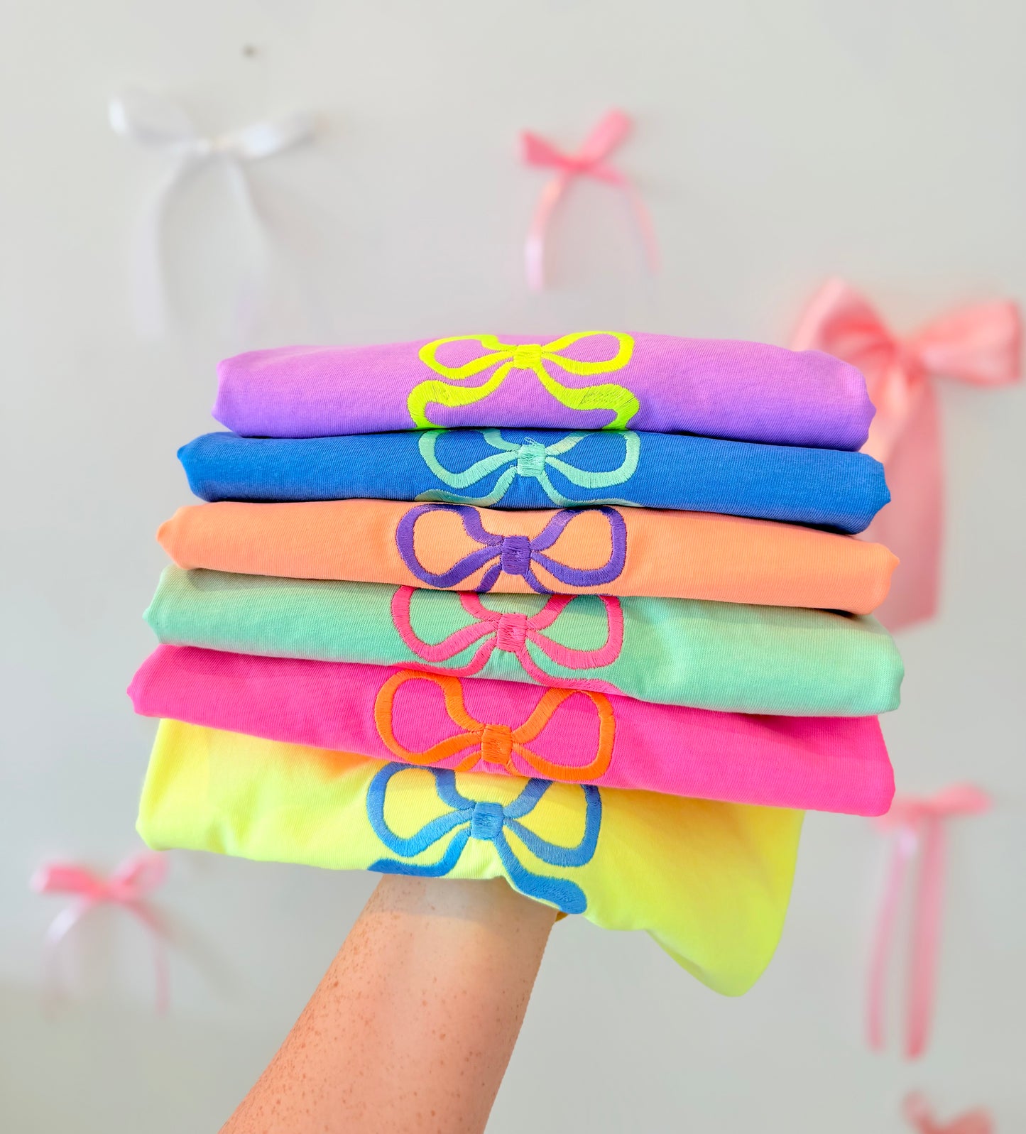 Mystery neon bow tee