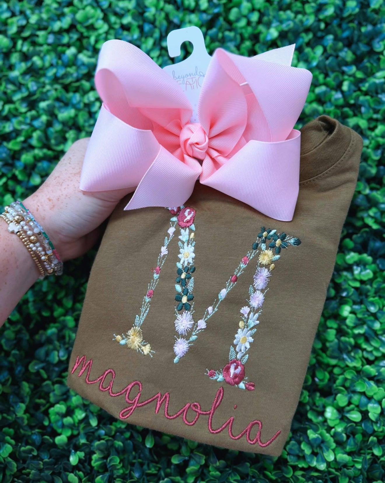 Coyote brown stitched tee