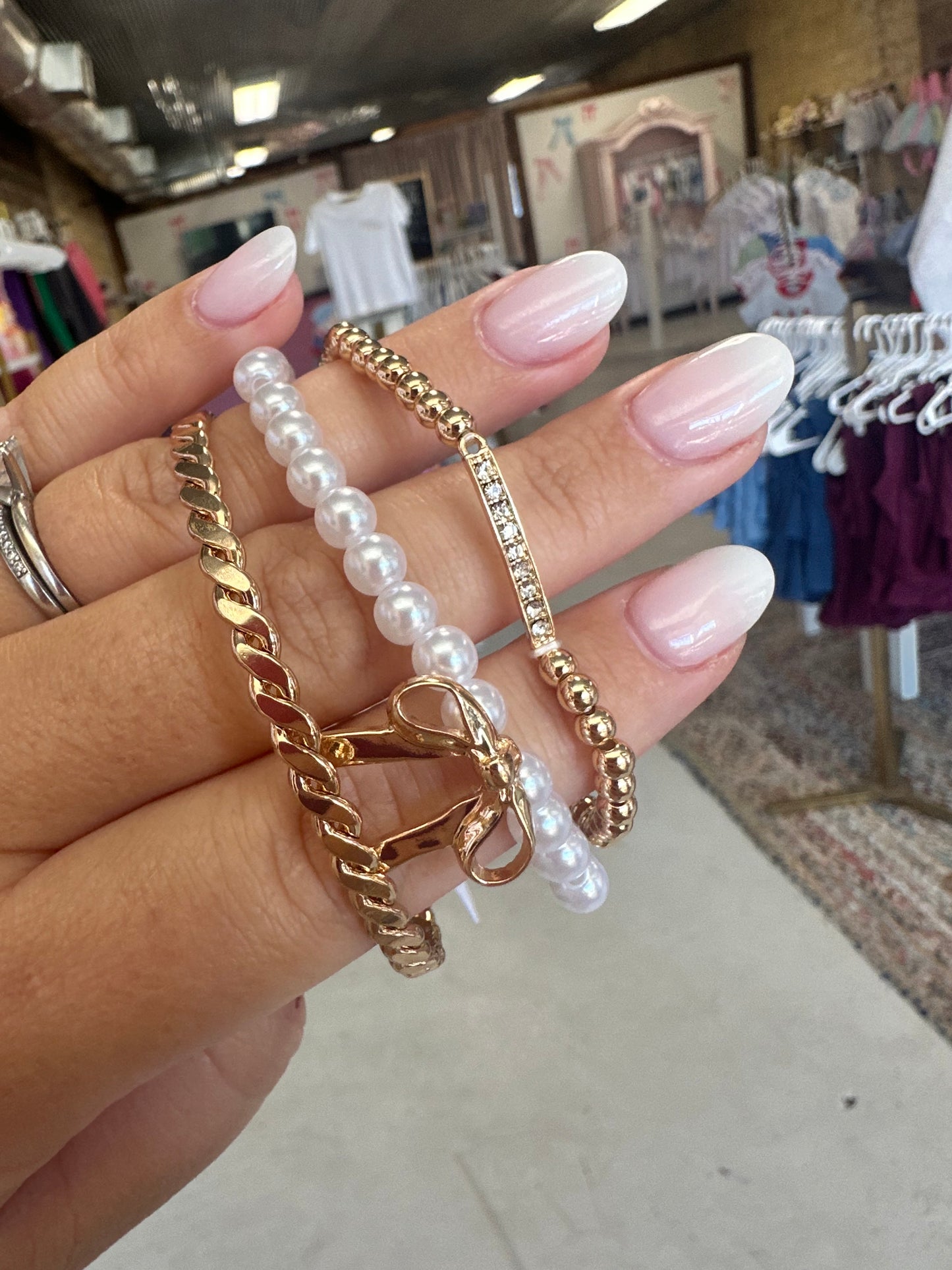 Multilayer Pearl Bow Bracelet