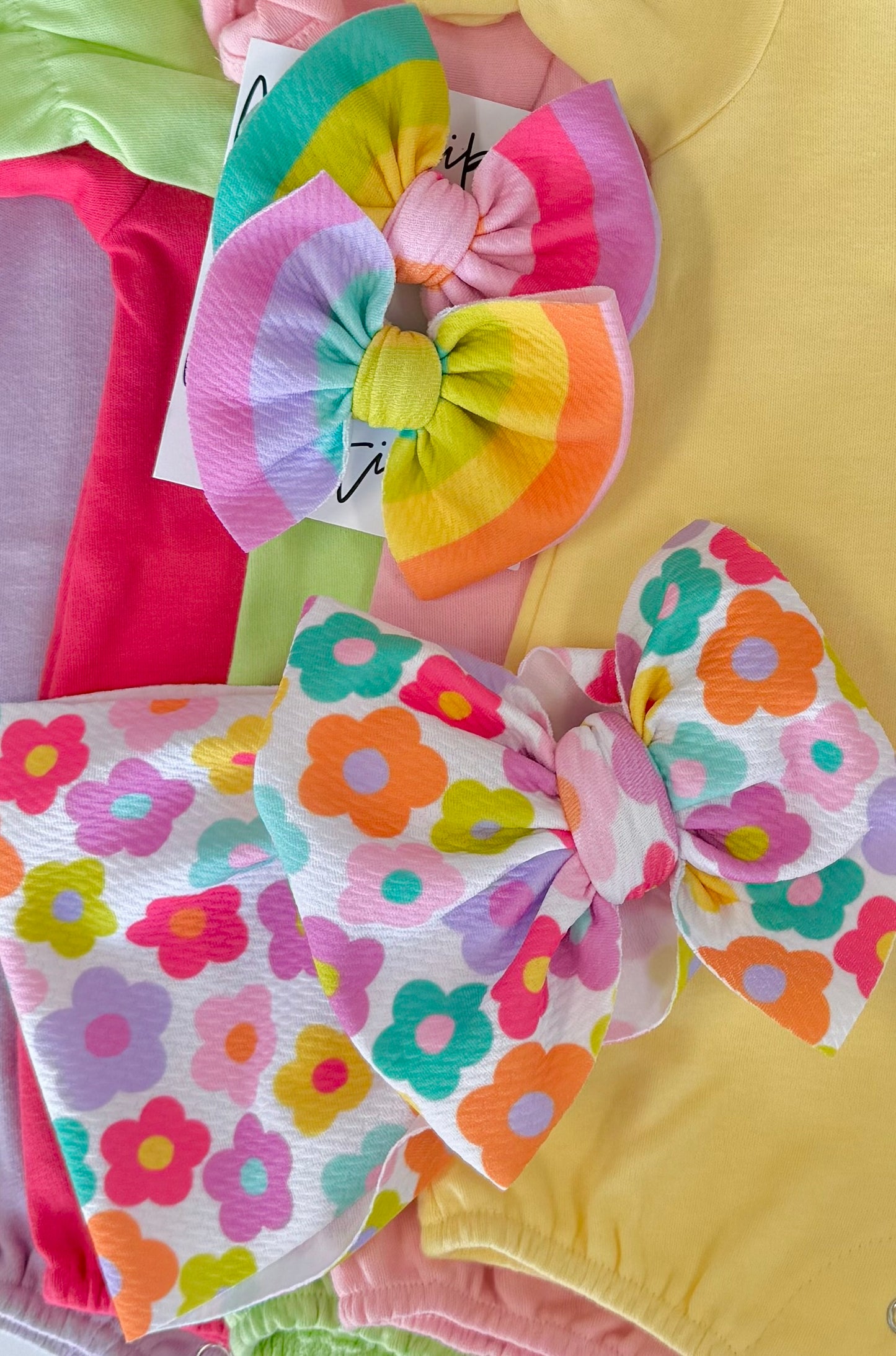 MS HIPPIES BOW