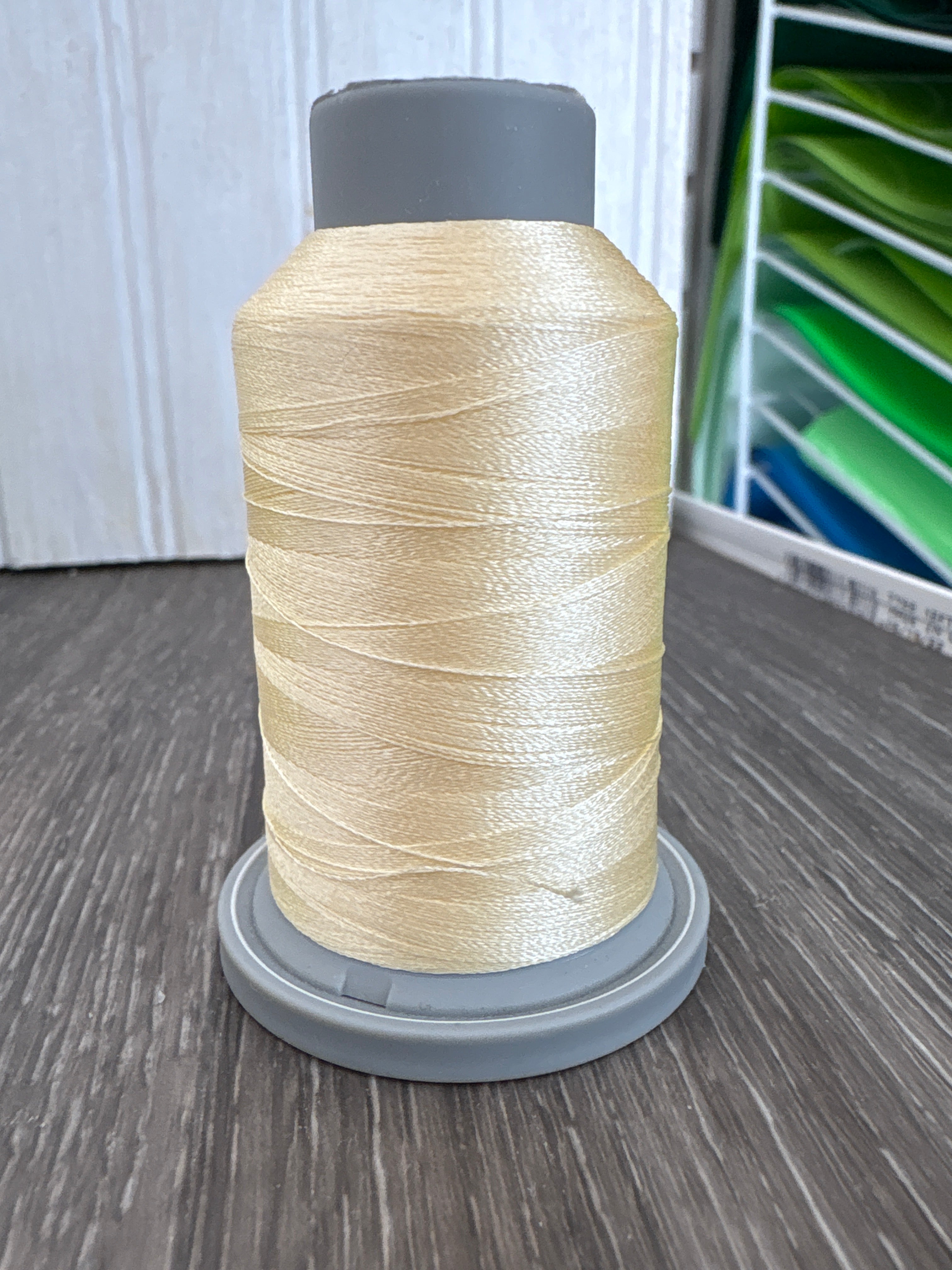 Neutral Threads