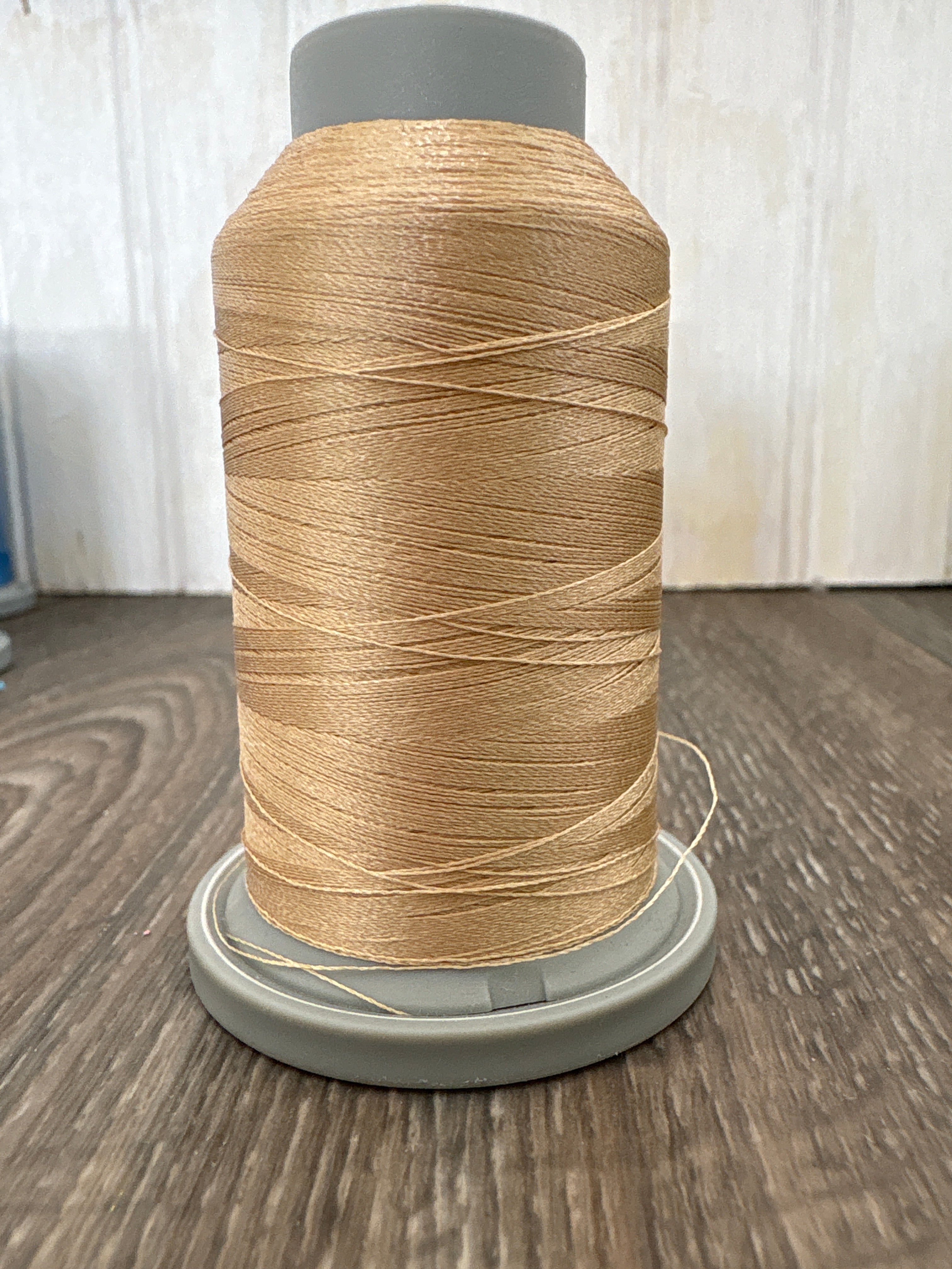 Neutral Threads