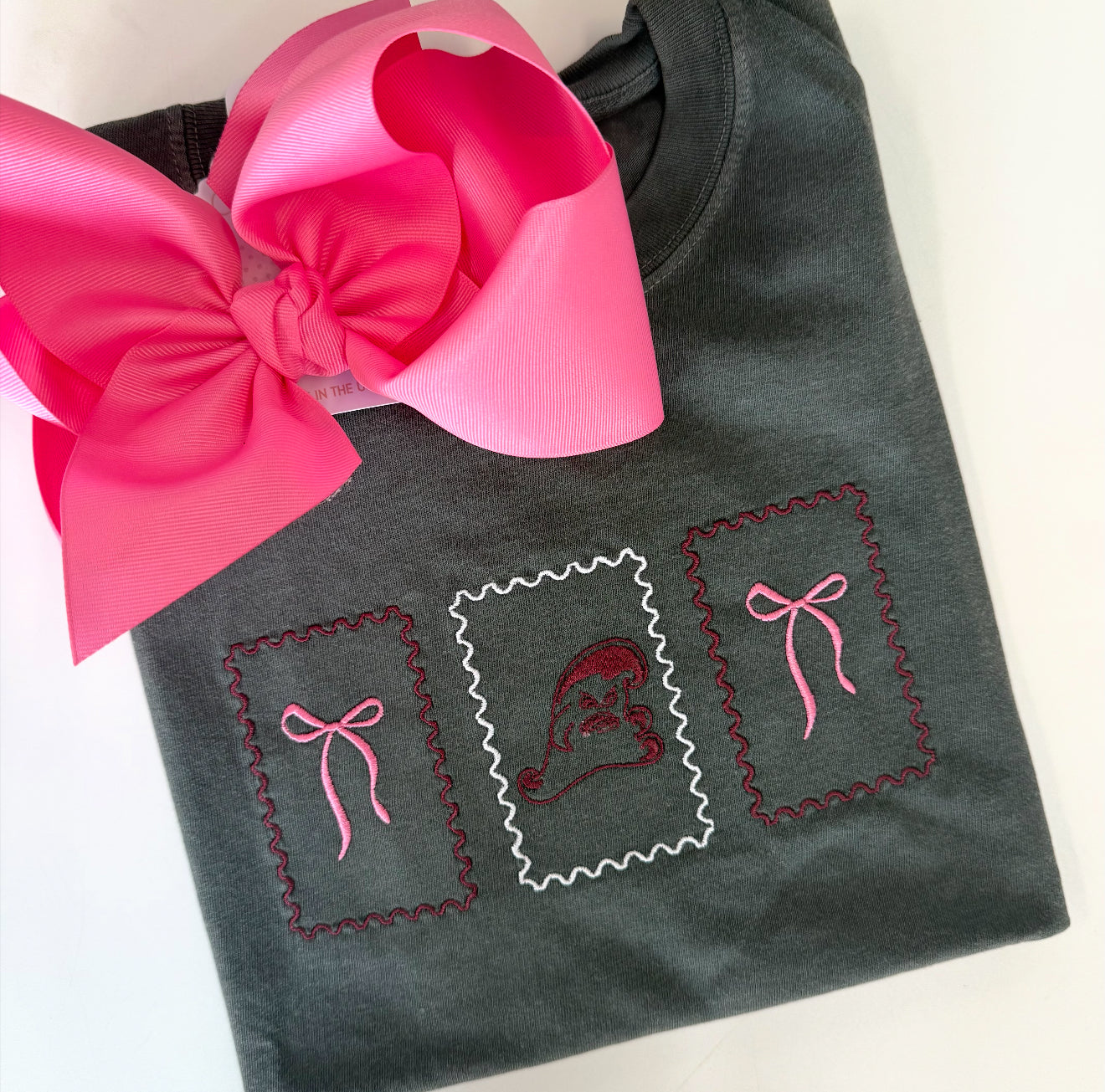 School stamp tee