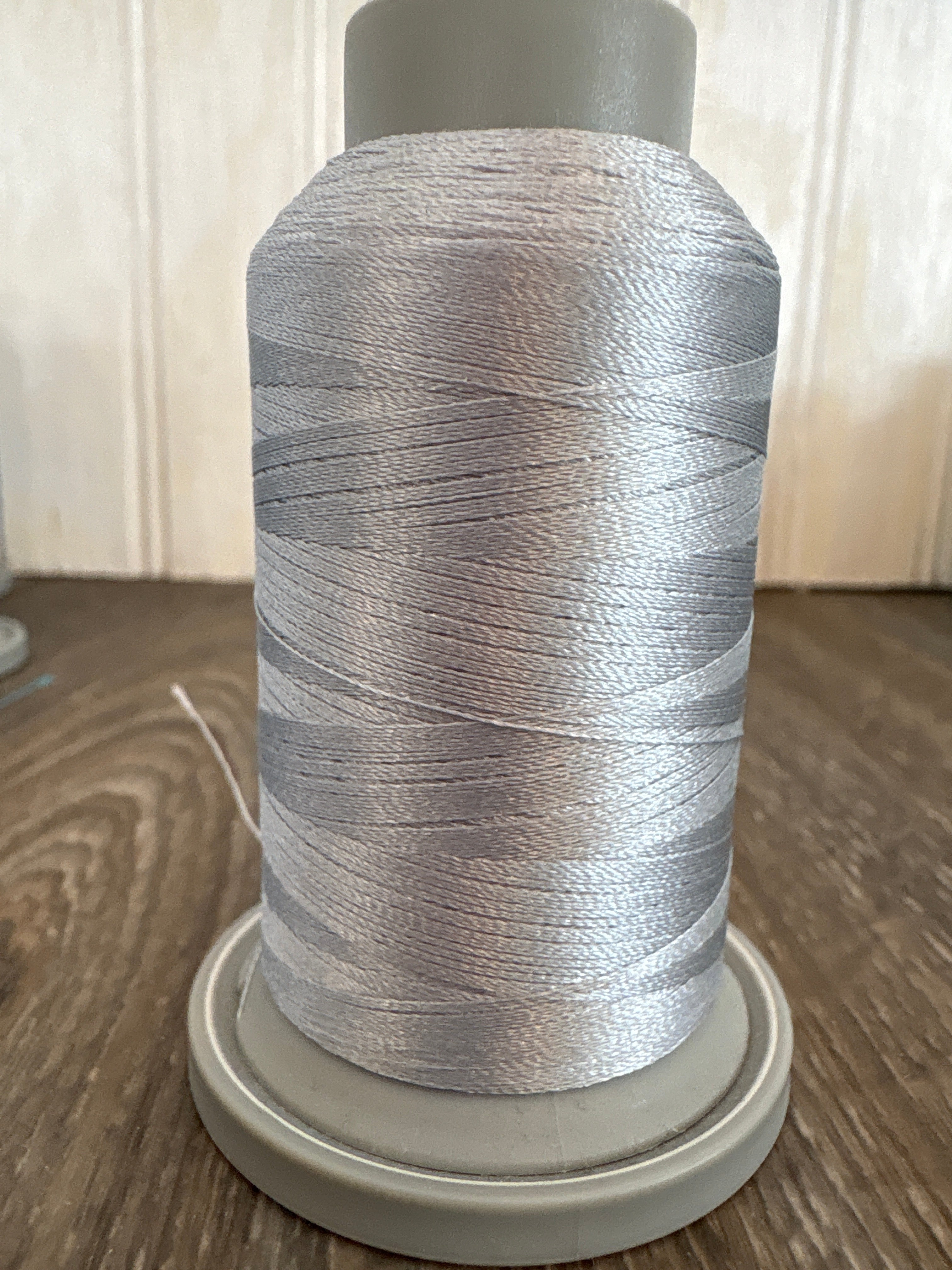 Neutral Threads