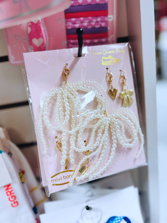 Pearl and Bow Shoe Charm