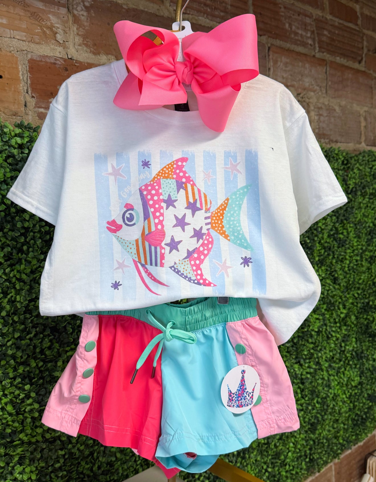 Angel fish tee