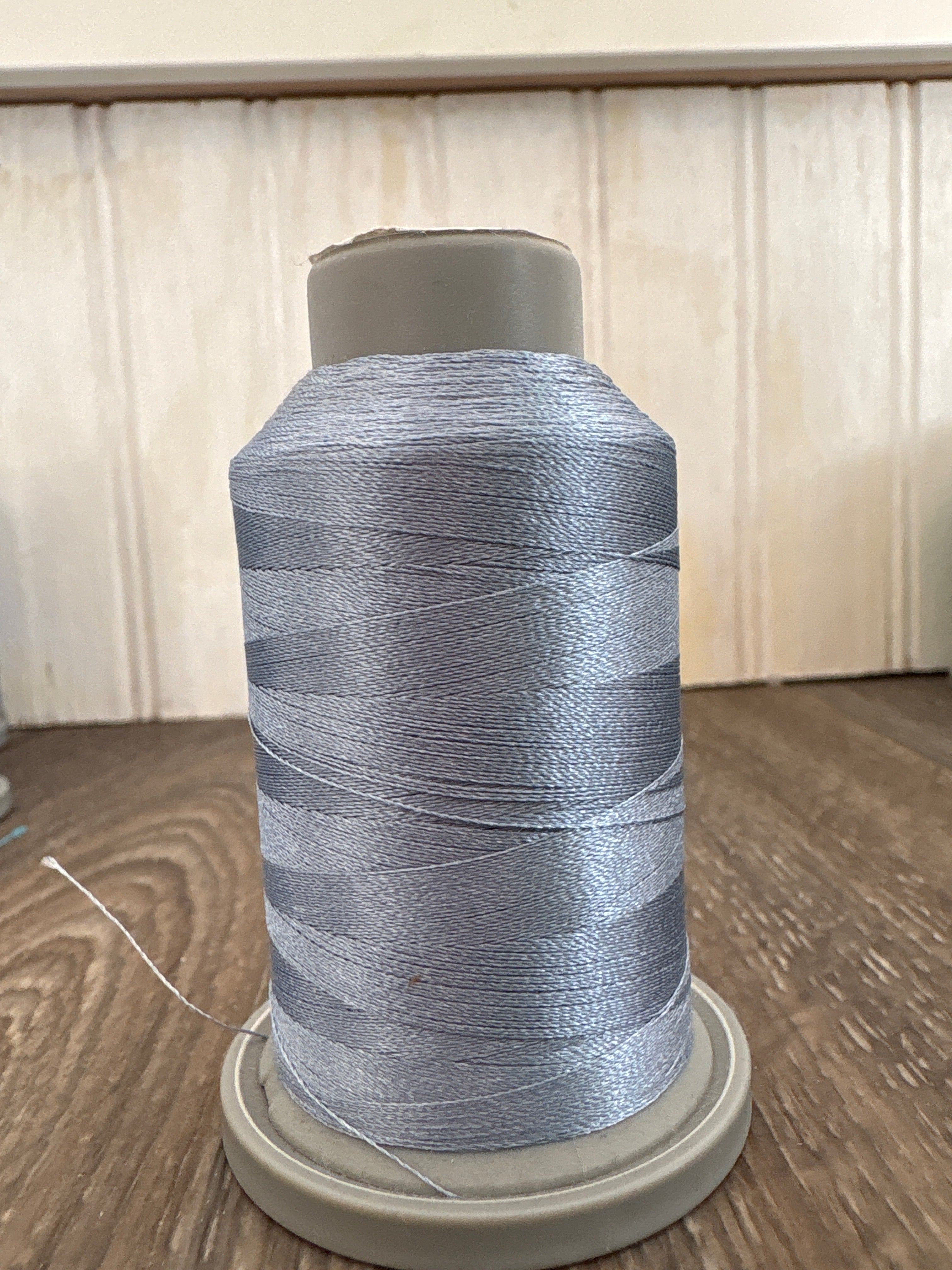 Neutral Threads