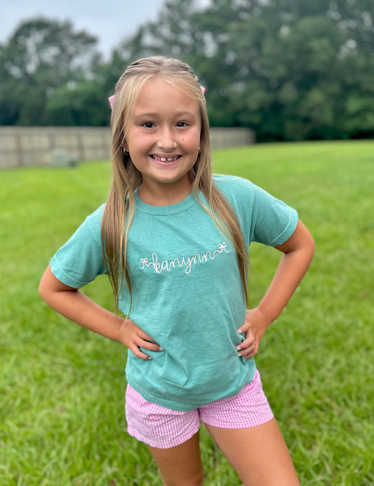 Mystery cursive bow tee