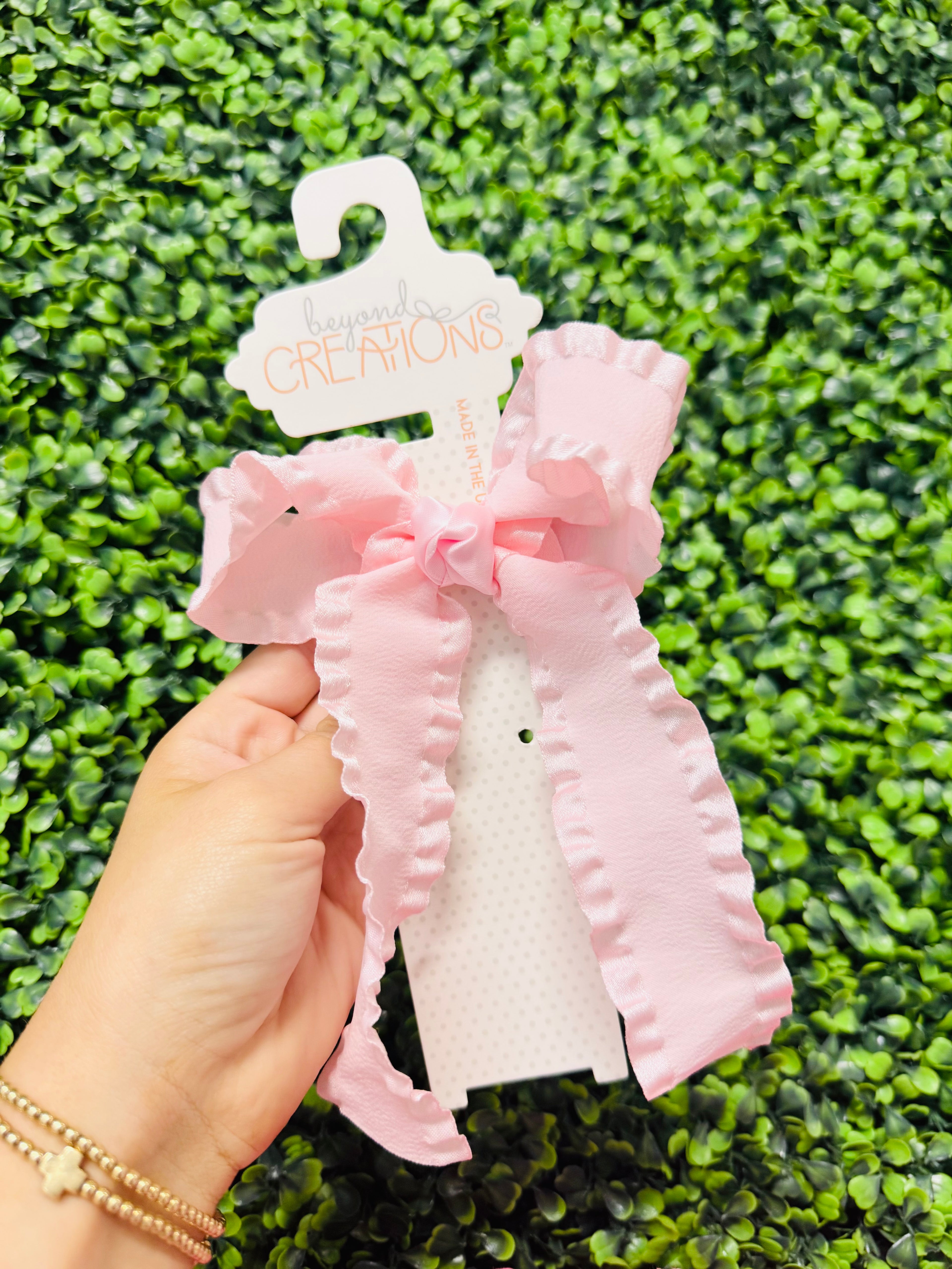 Ruffle Tail Bow Bow