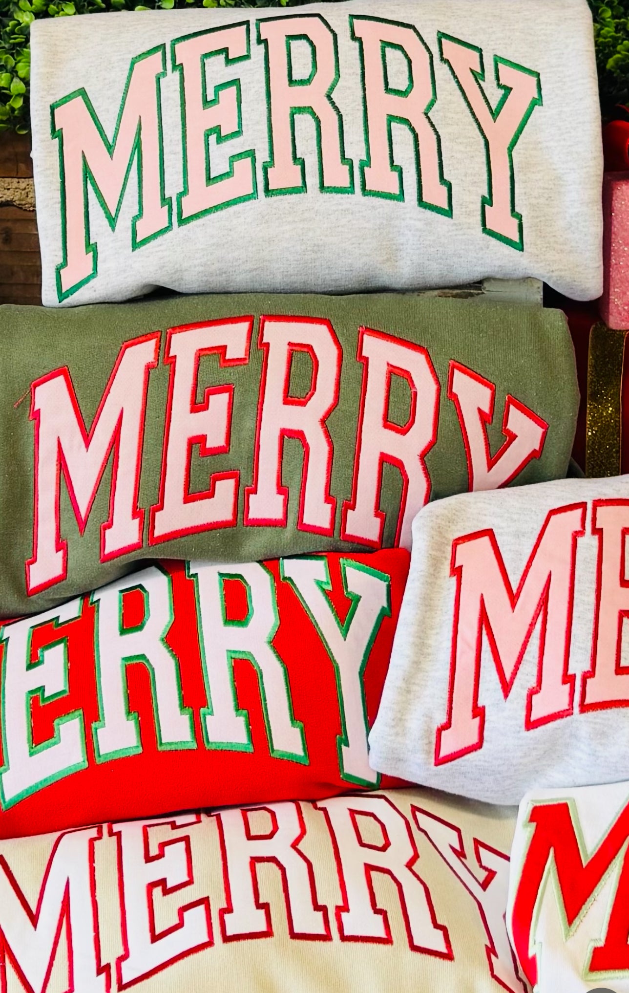 MERRY sweatshirt