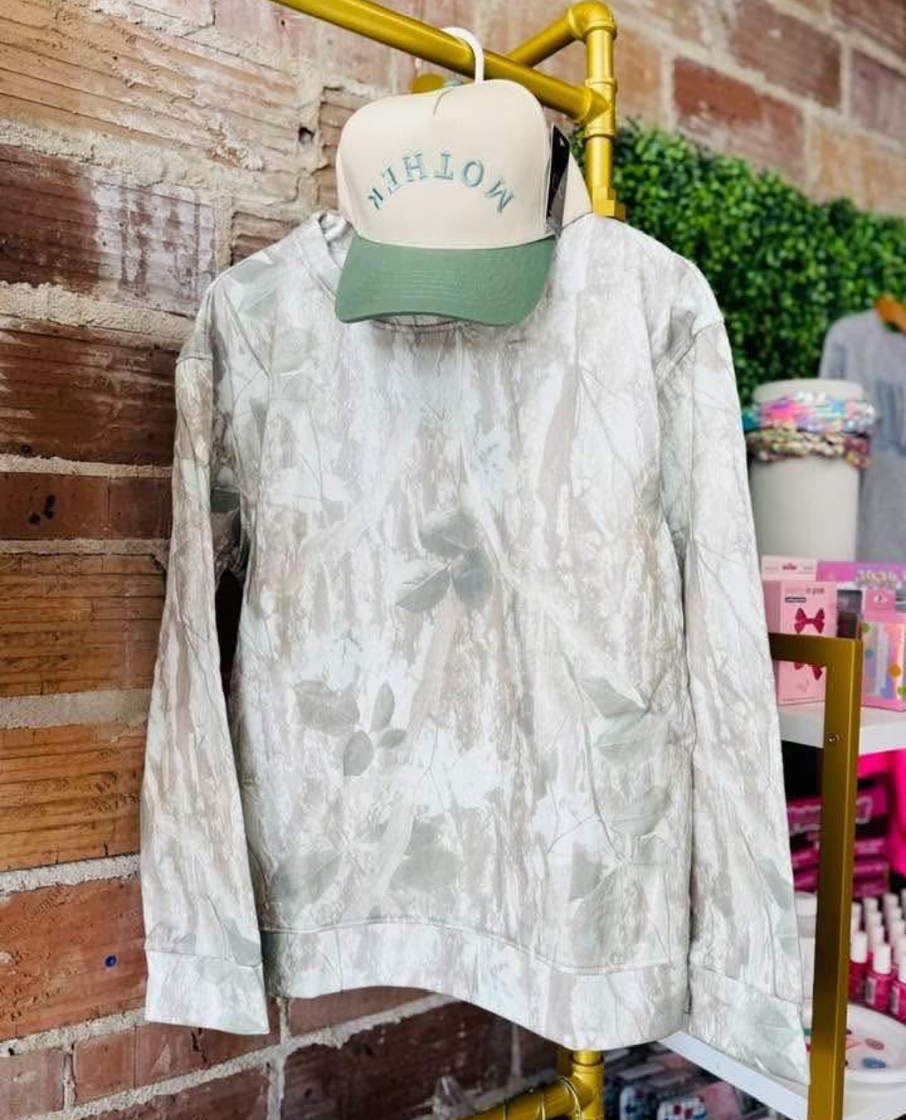 Women’s Camo Sweatshirt