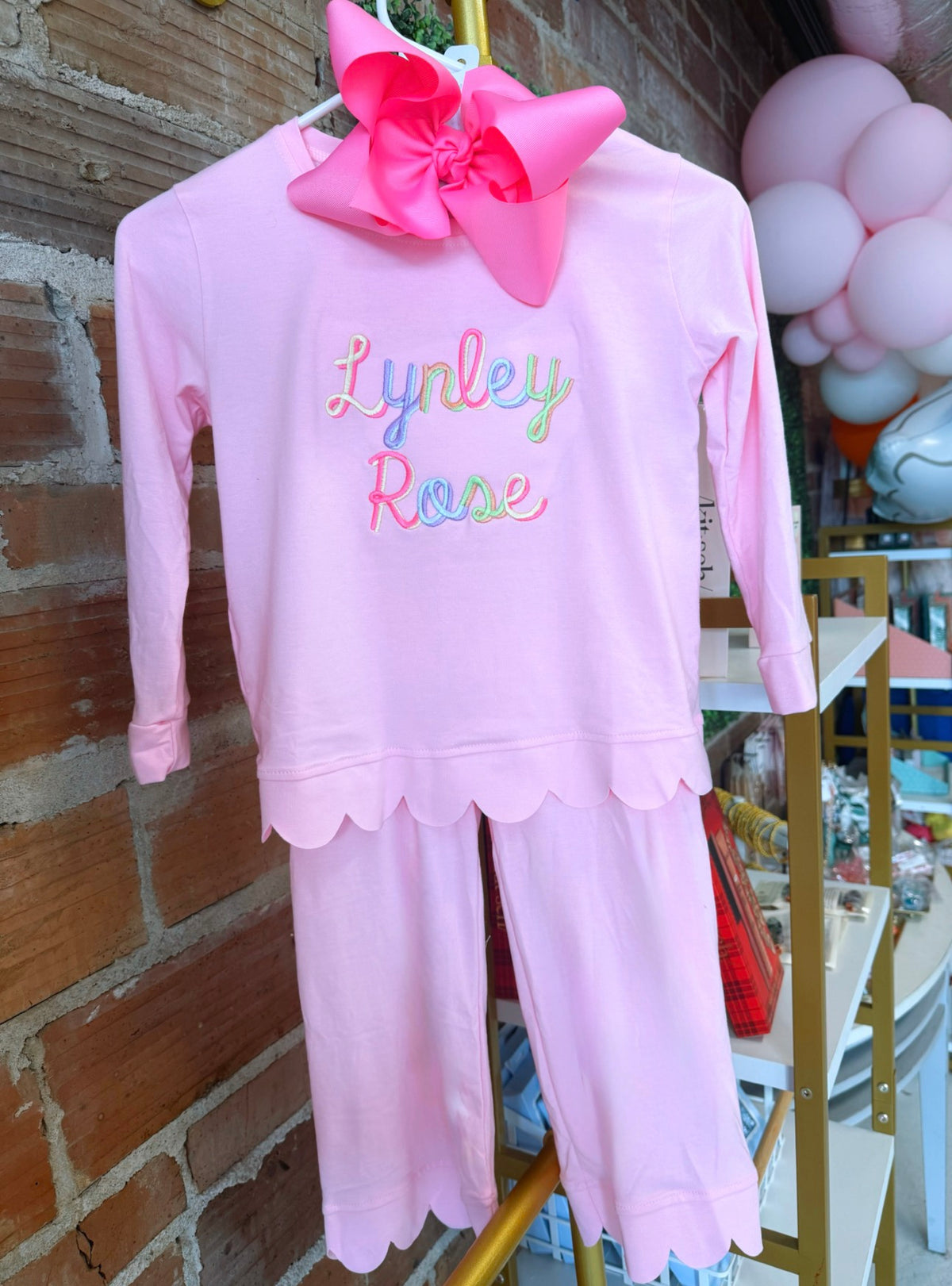 Scalloped set preorder