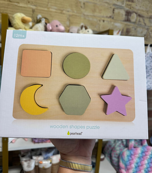 Wooden shape puzzle