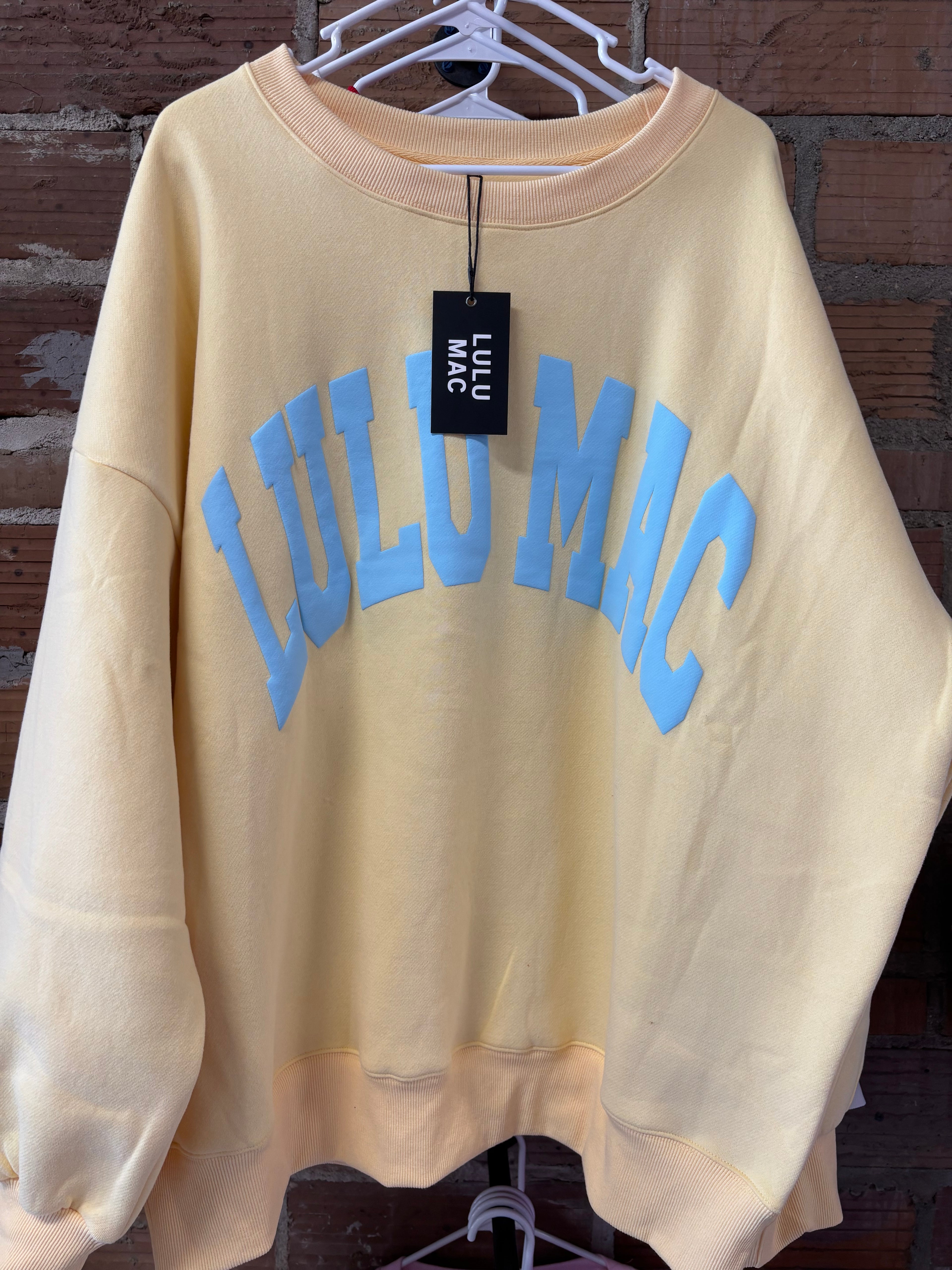 LULU MAC PUFF